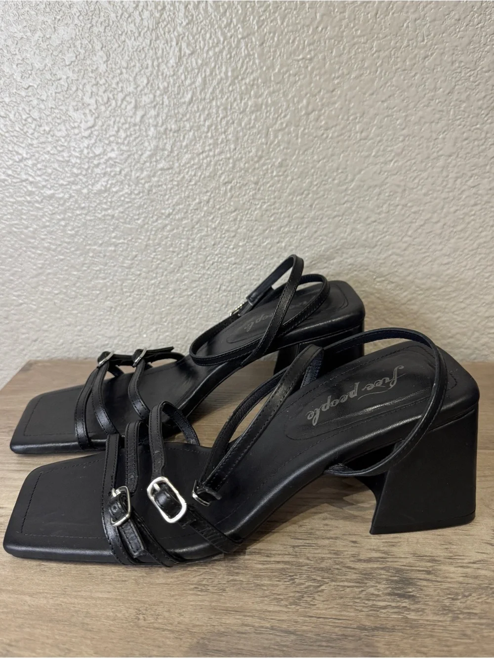 Free People Niki Strappy Block Heel Sandals Black Leather Buckle Size 40